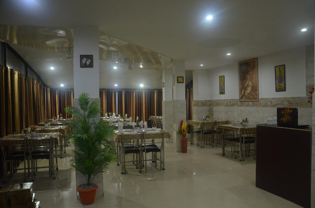 คอร์เบต ฮิลล์ รีสอร์ต Hotel ลันส์โดว์นี ภายนอก รูปภาพ