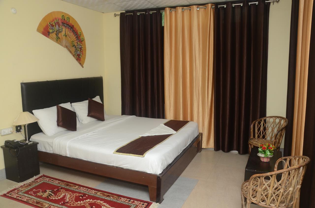คอร์เบต ฮิลล์ รีสอร์ต Hotel ลันส์โดว์นี ภายนอก รูปภาพ