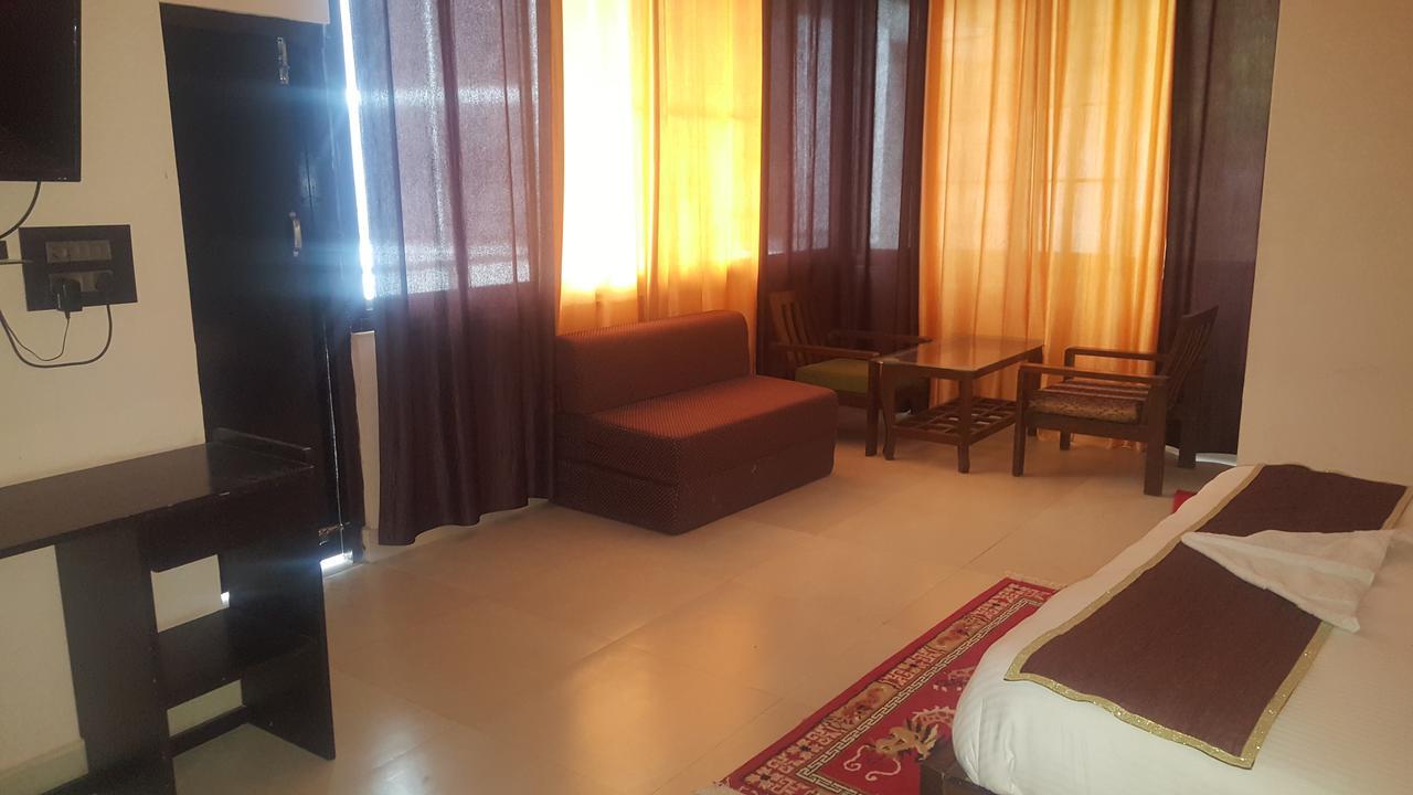 คอร์เบต ฮิลล์ รีสอร์ต Hotel ลันส์โดว์นี ภายนอก รูปภาพ