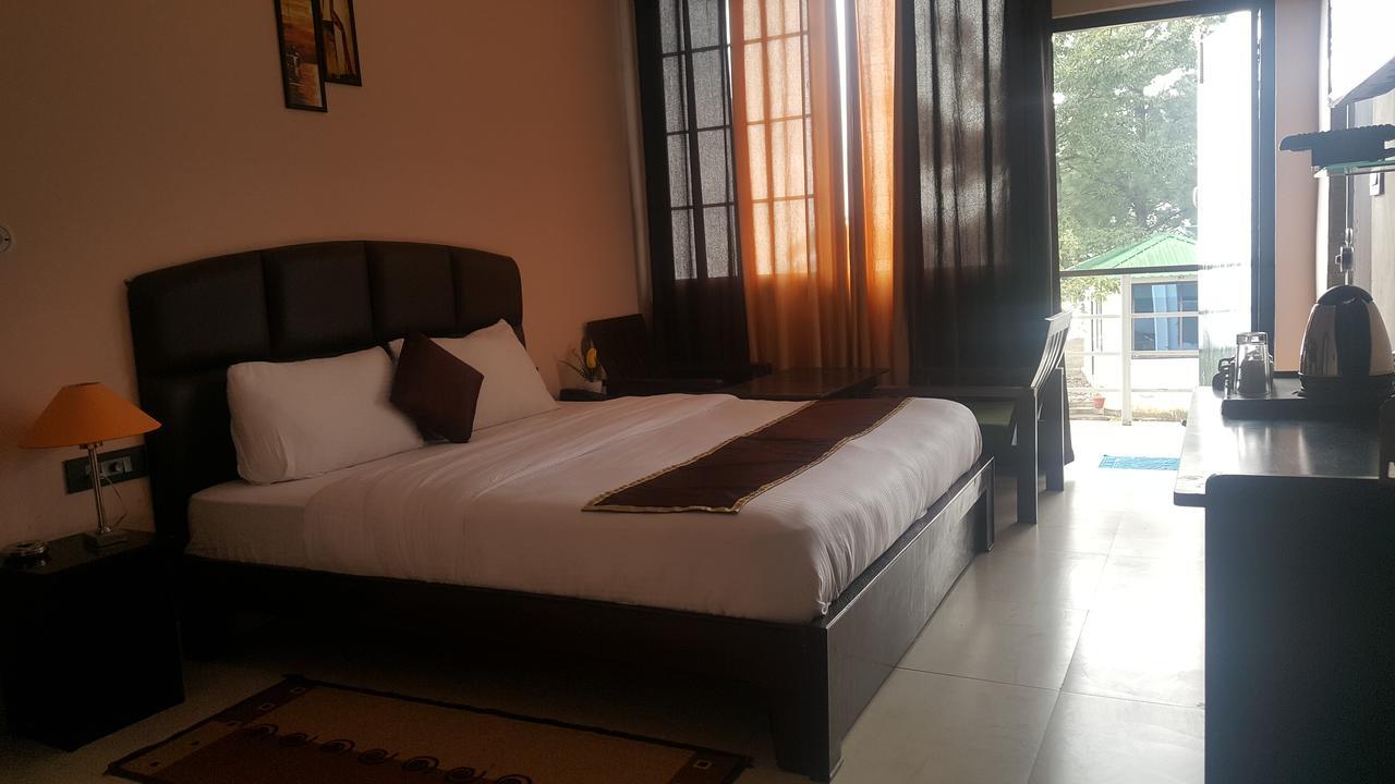 คอร์เบต ฮิลล์ รีสอร์ต Hotel ลันส์โดว์นี ภายนอก รูปภาพ